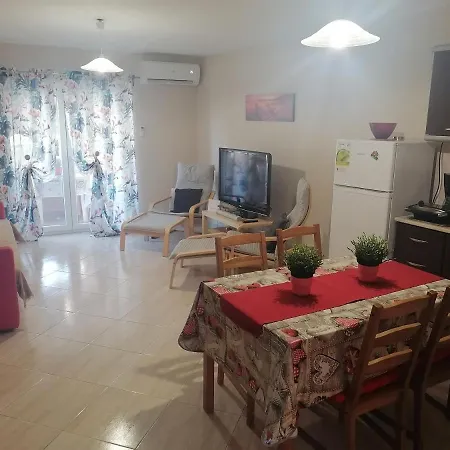 Asteride Apartment